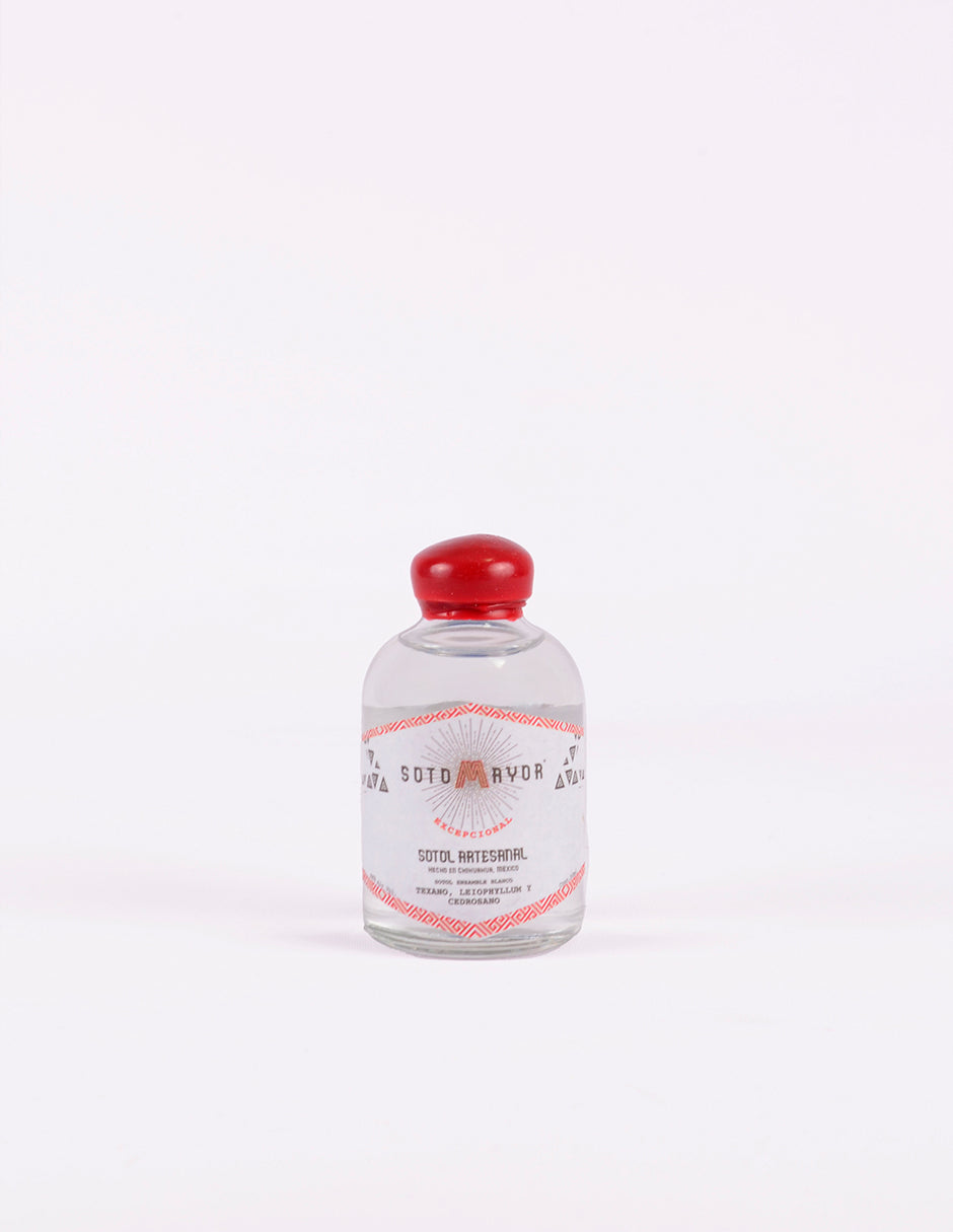 Sotol Sotomayor Ensamble Blanco 48º